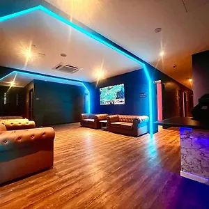 Arena Esports @ Orchard 2* Singapore